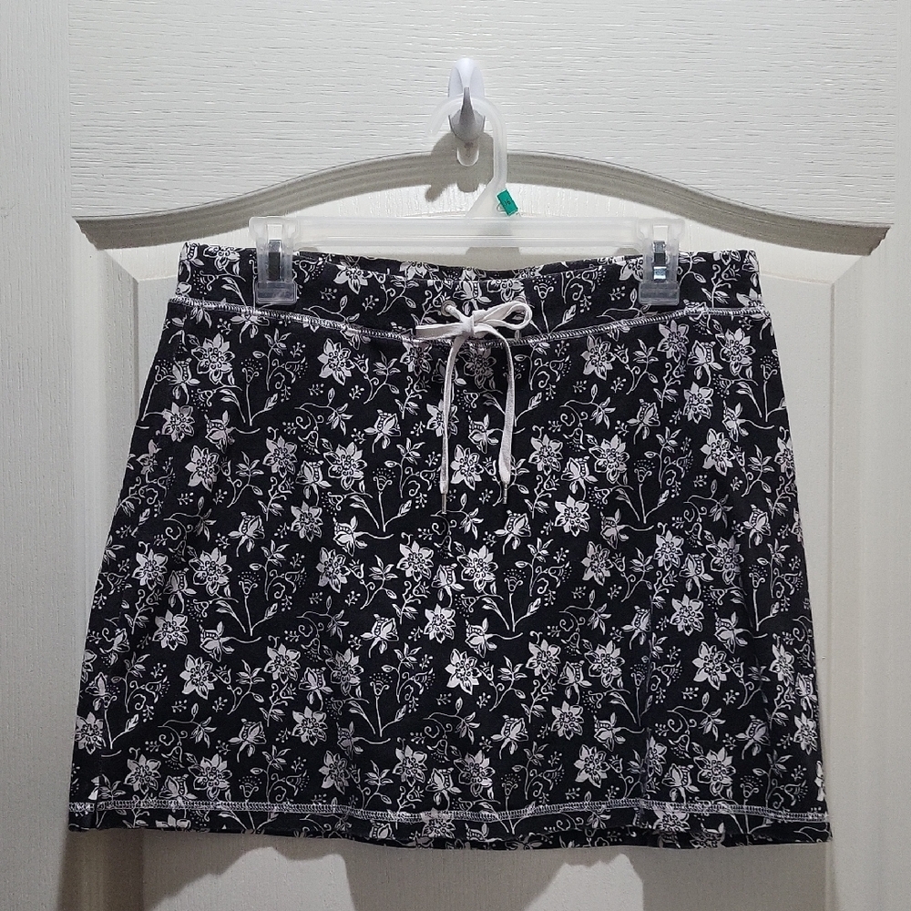 Black & white skort from NYL